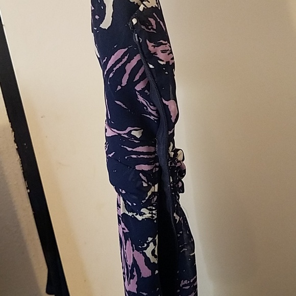 Dress - Picture 3 of 6